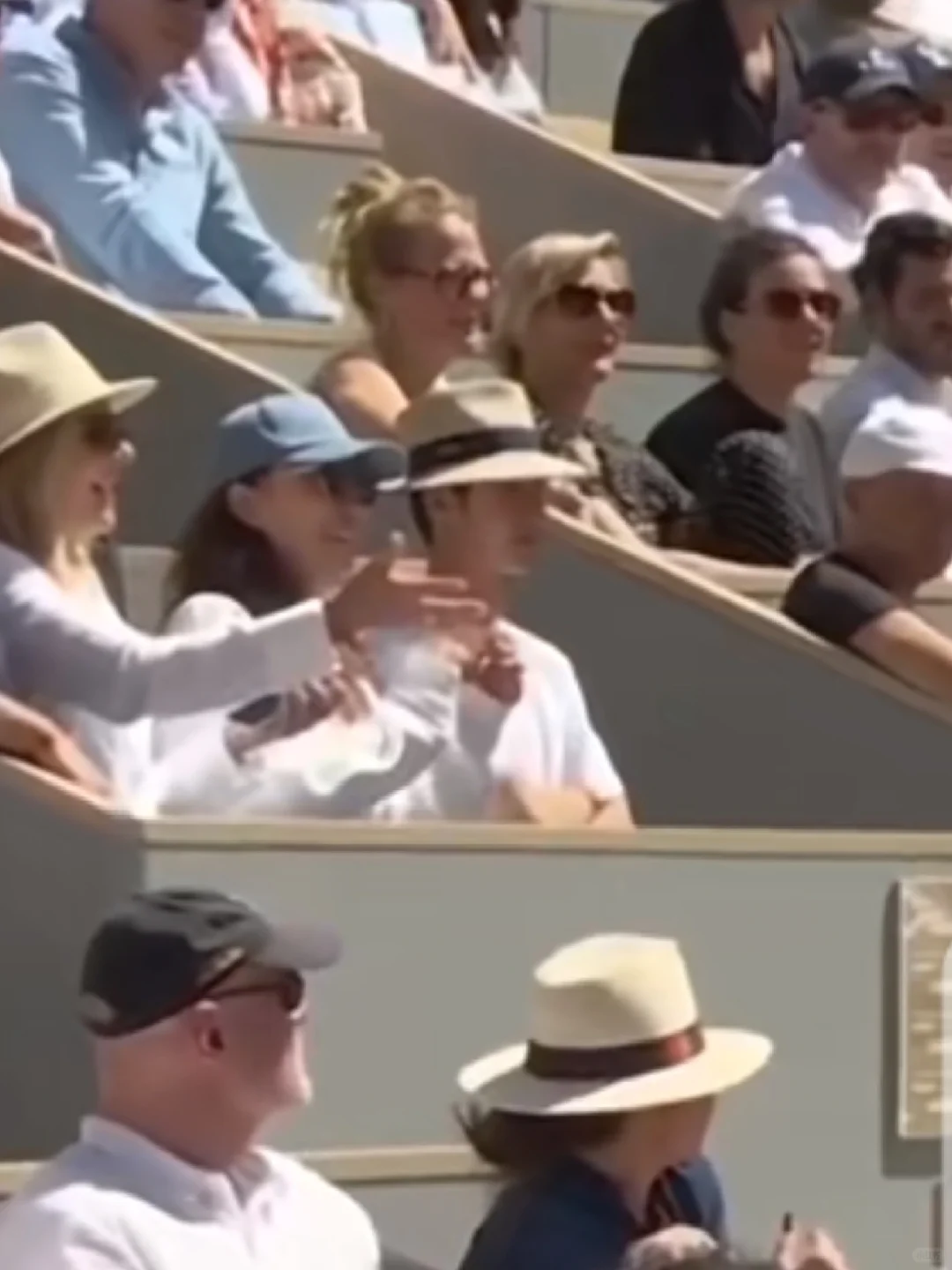 你們的眼神真的太好了😆😆😆法國網球公開賽