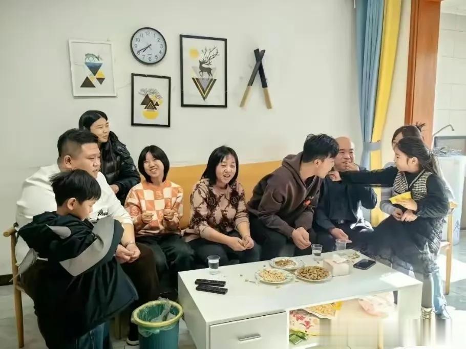从传闻中的70亿，到千万身家，再到资产只有几百万，解克锋的辟谣二连跳，到底为哪般