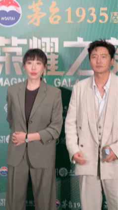 白玉兰五位视后提名者白玉兰提名晚宴已经开始走绿毯了，白玉兰五位视后提名者都来了 