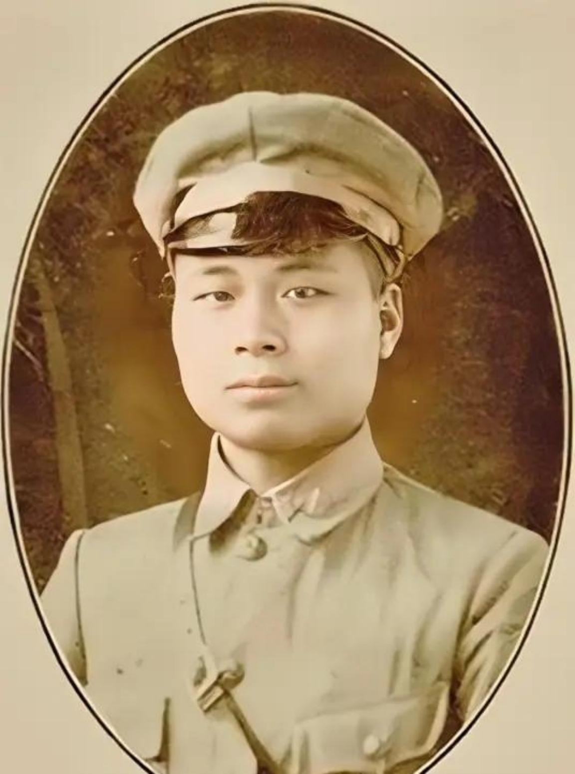 1959年，51岁的邱行湘刚获特赦，还是光棍一个，这个曾经叱咤战场的国民党将军，