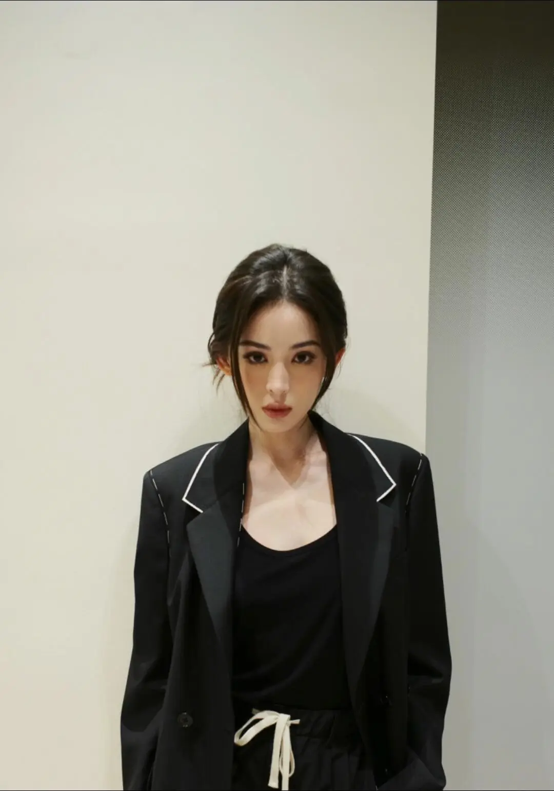 这张脸穿什么都高级