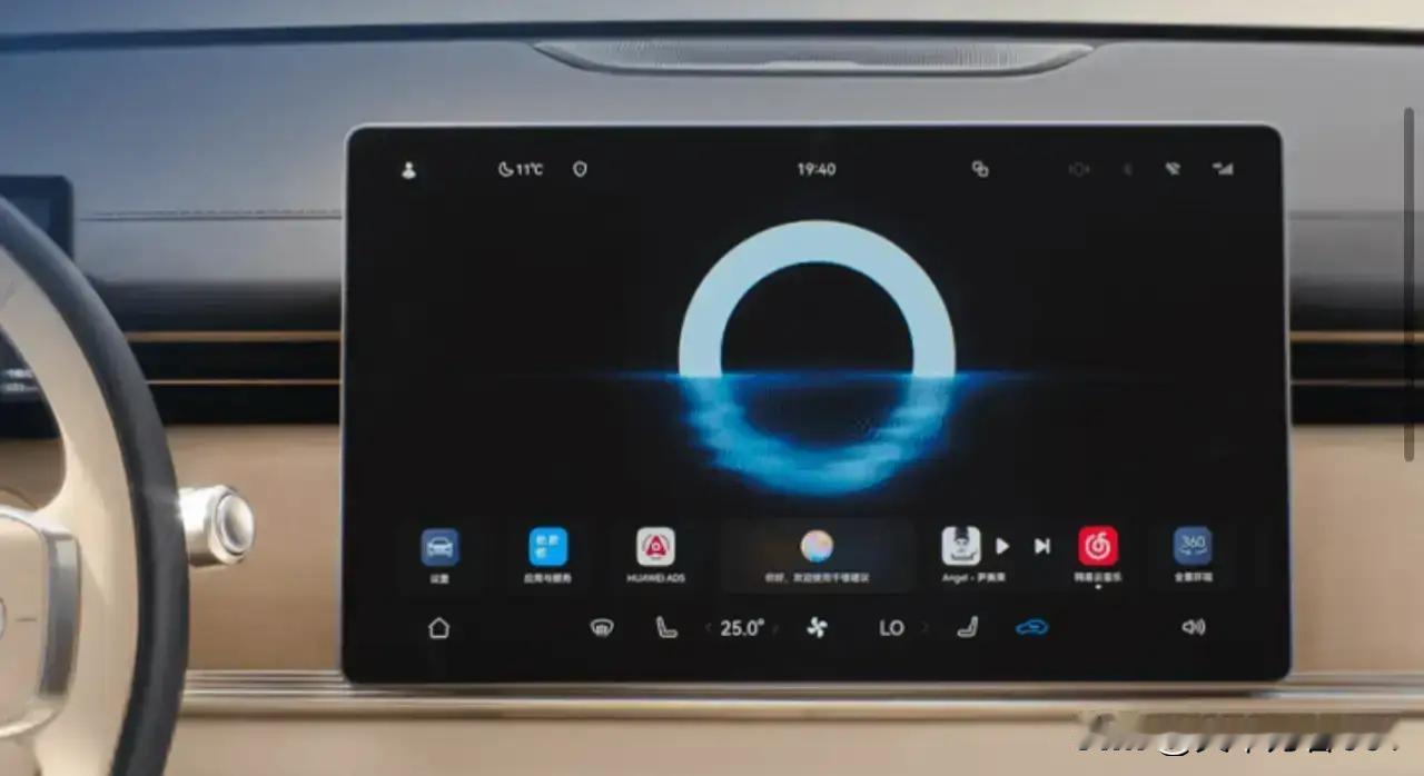 追求智能科技的用户，华境S绝对不容错过。全系华为乾崑智驾、舱内激光雷达、鸿蒙智能