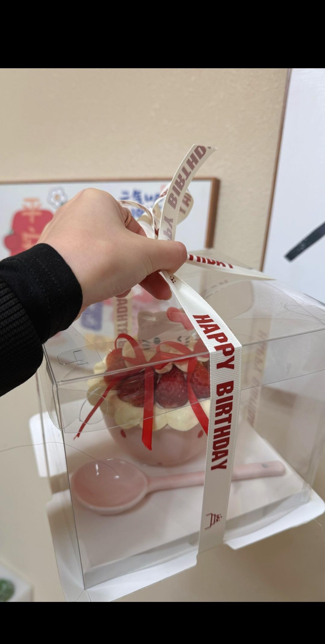 如果幸福是一个Hellokitty草莓碗≽^•༚• ྀི≼𖥣𖥣🐾