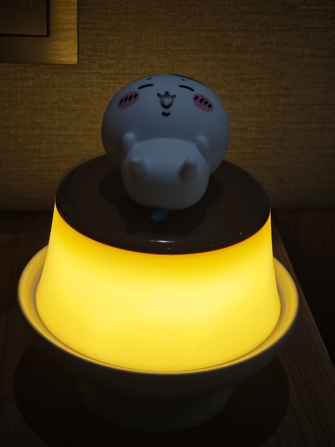 昨天的名创盲袋还抽到了这个灯好可爱好喜欢 