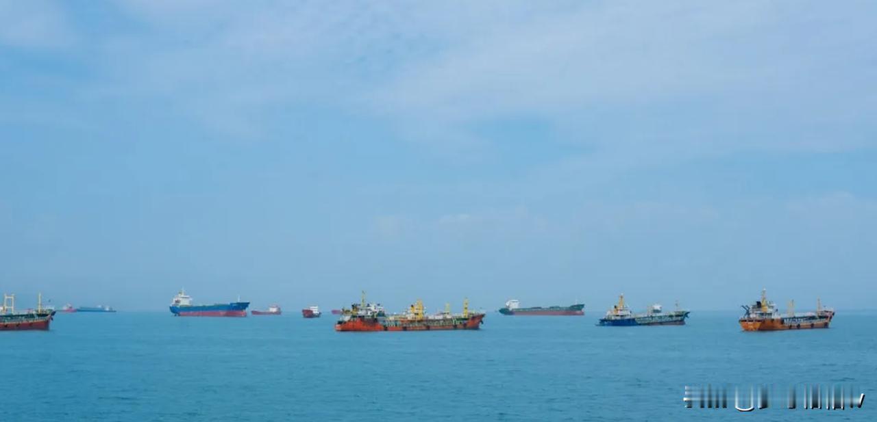 在霍尔木兹海峡堵船以后，那些家里缺乏丰富石油矿藏和其他石油进口渠道的国家满足其对