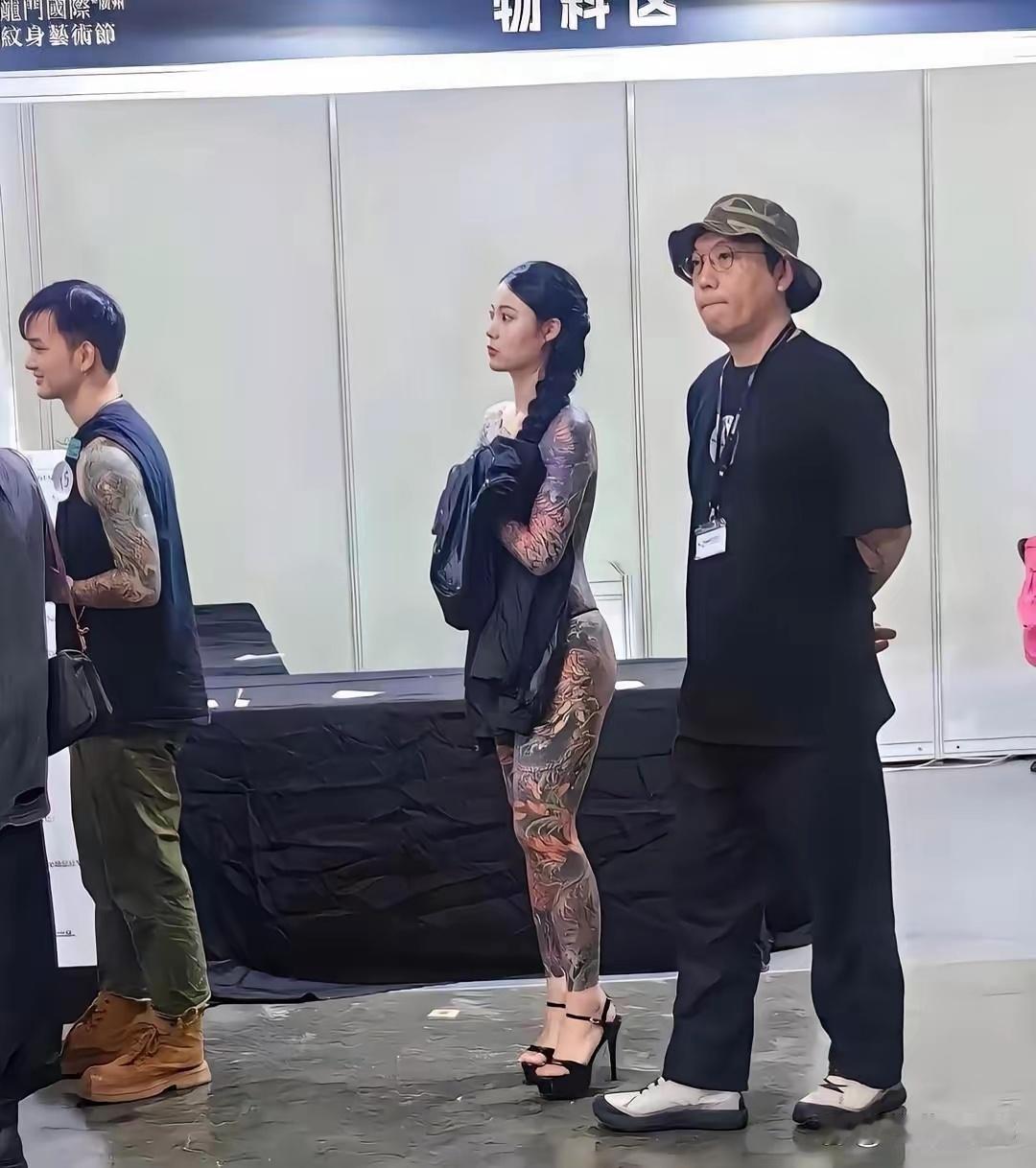 很多人都在讨论这个女生，不管她现在承不承认！大部分人看到这样的女孩，内心感受都是