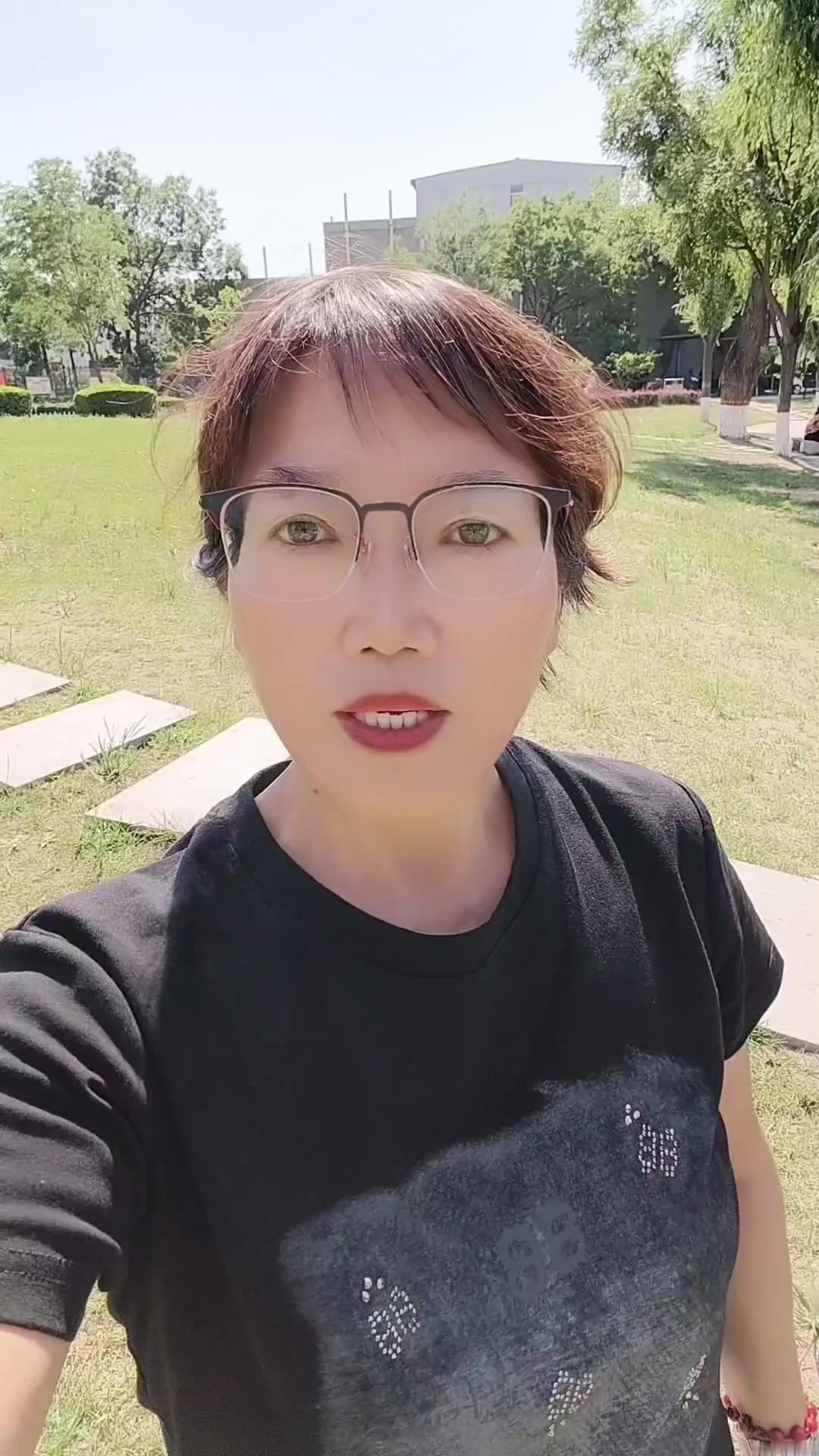 ✨世界上最好的放生，是放过自己。
1️⃣放过曾经的遗憾。
2️⃣放过不完美的瞬间