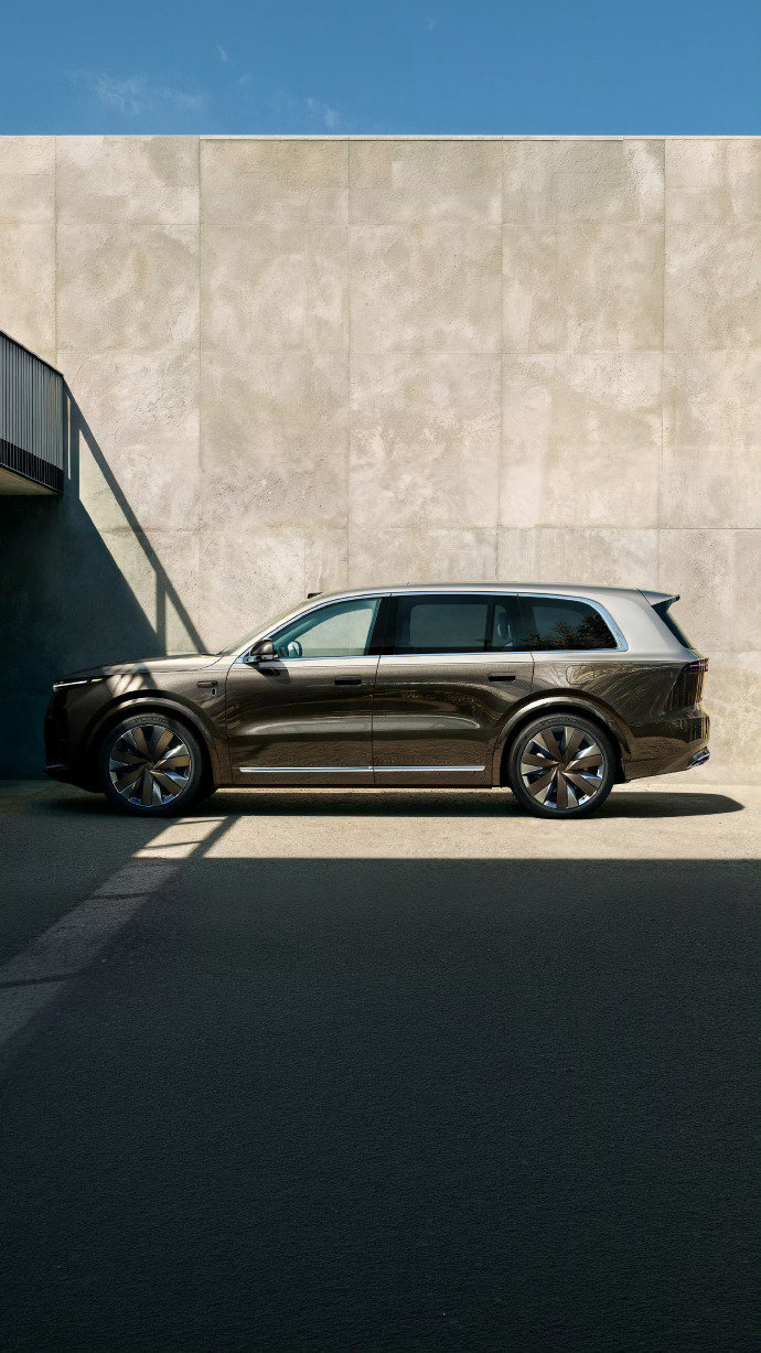 等了好久终于等到今天盼了好久终于把梦实现那些腰斩的日子早就无所谓累也不说累我抄抄