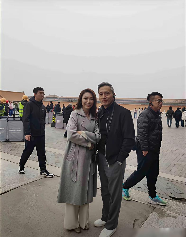 网传CP线下生分？别傻了，乔礼礼私下糖分超标！
节目刚收官，礼礼一篇长文，直接