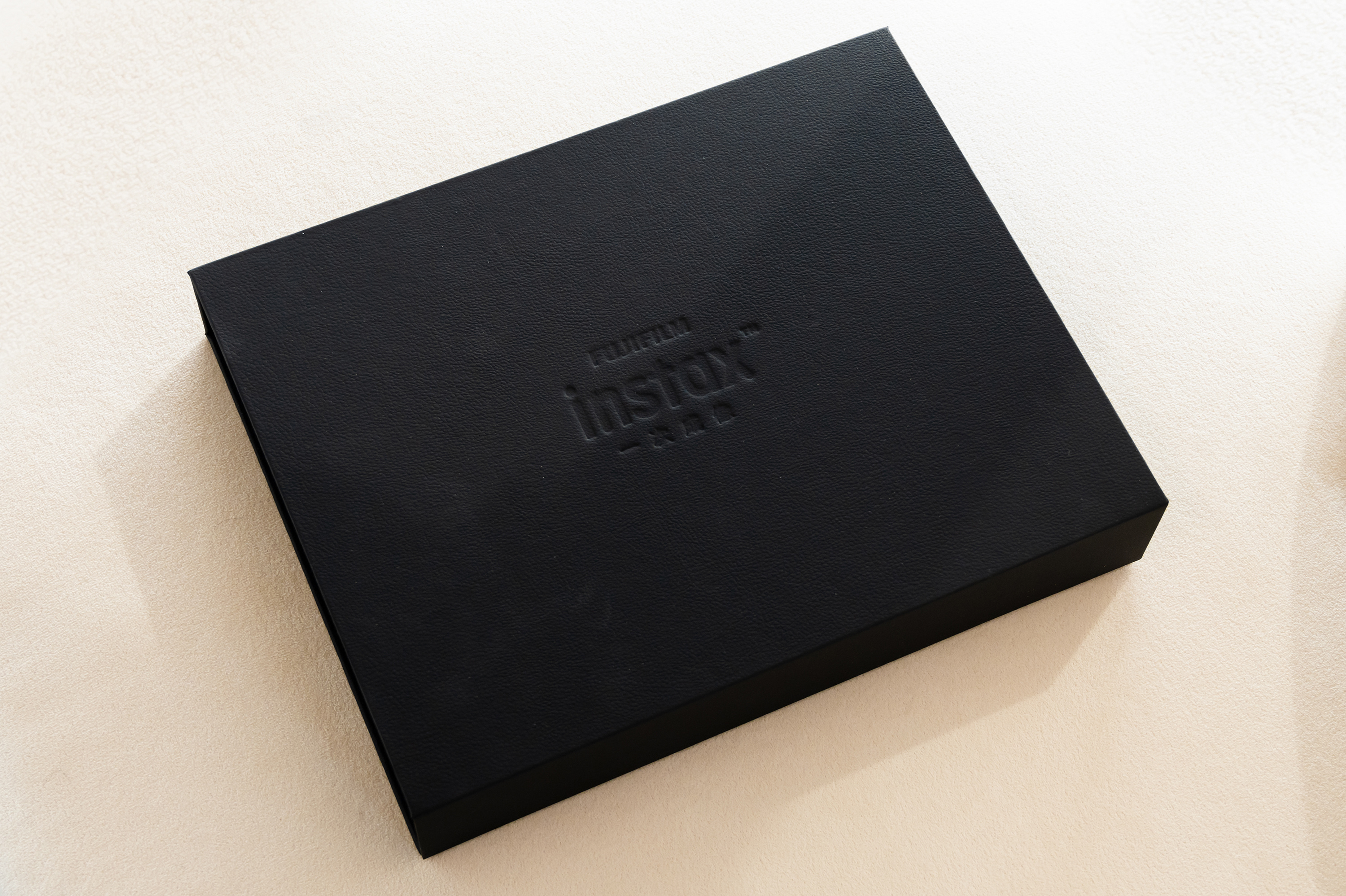 收到富士instax邀请函了，一机映百年，在兰心大剧院100分钟的instax新