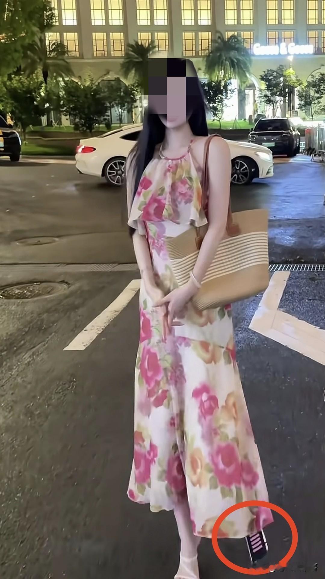 原来玩街拍的也是白嫖“七天无理由退换货”的重灾区，完成一组街拍的时间往往只需要几