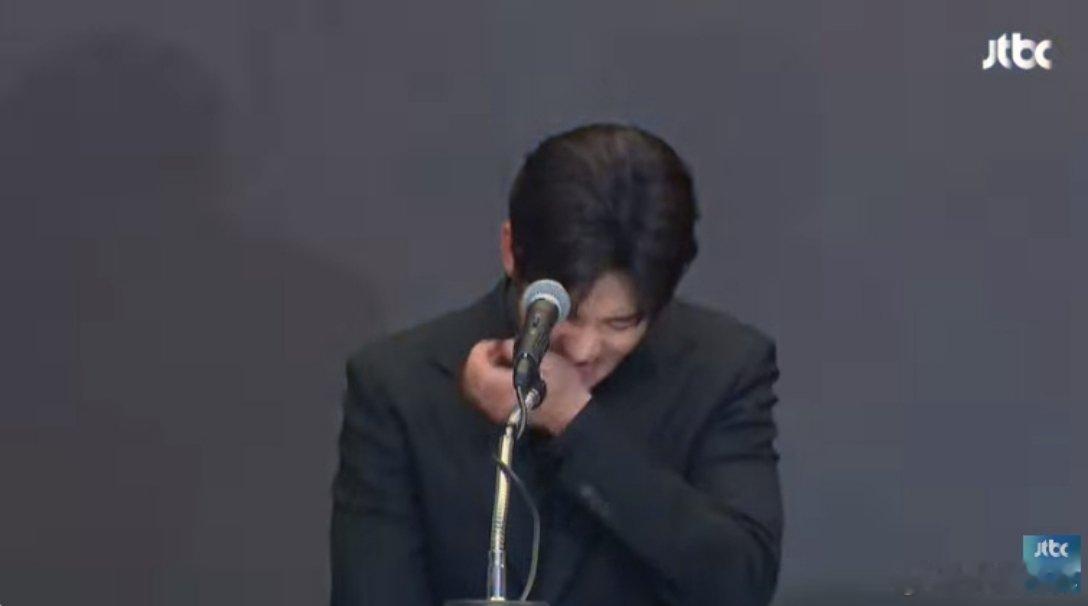 金秀贤说自己绝不会说谎金秀贤说自己没说谎  金秀贤说自己没说谎金秀贤记者会直播 