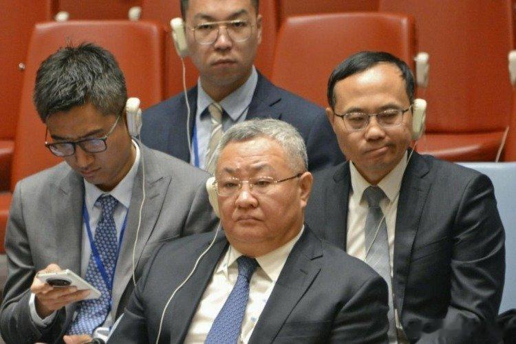 凤凰新闻【中日在安理会吵起来，日本想“入常”，傅聪要求高市撤回错误言论】中日两国