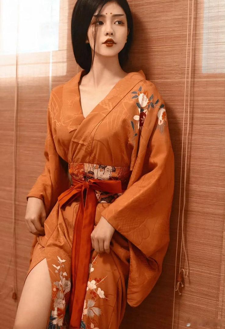 白鹿穿和服写真。。 