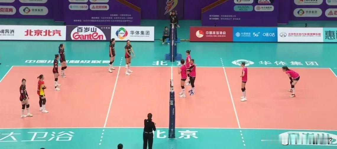 排超联赛半决赛
北汽女排—上海光明优倍女排
双方首发阵容：
北汽：
主攻：王云蕗