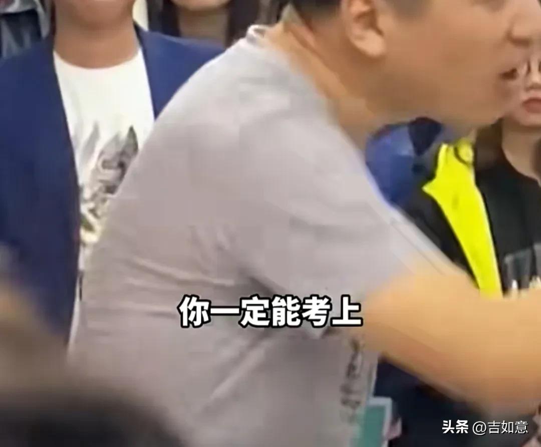 张雪峰老师离开了，寒门孩子的升学路，还有人指路吗？
 

人这一生，最怕的不是努