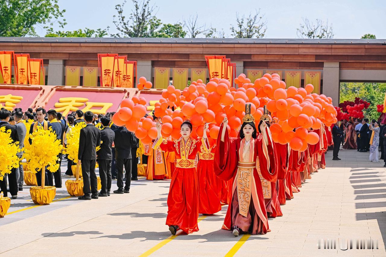 客家人很多祖上都是河南人
黄帝拜祖大典