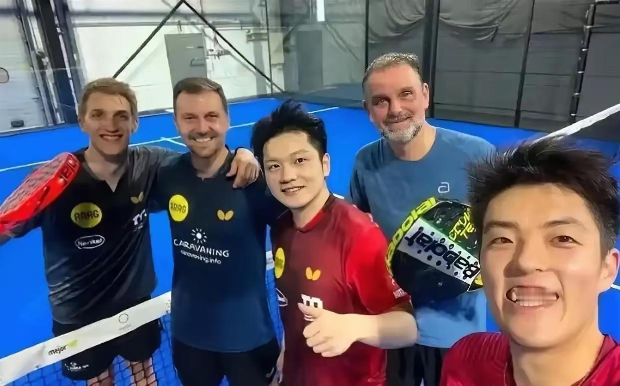 离开之后，小胖无论走到哪里，哪里都把他当成了宝贝，和他一起并肩作战的队友更是对他