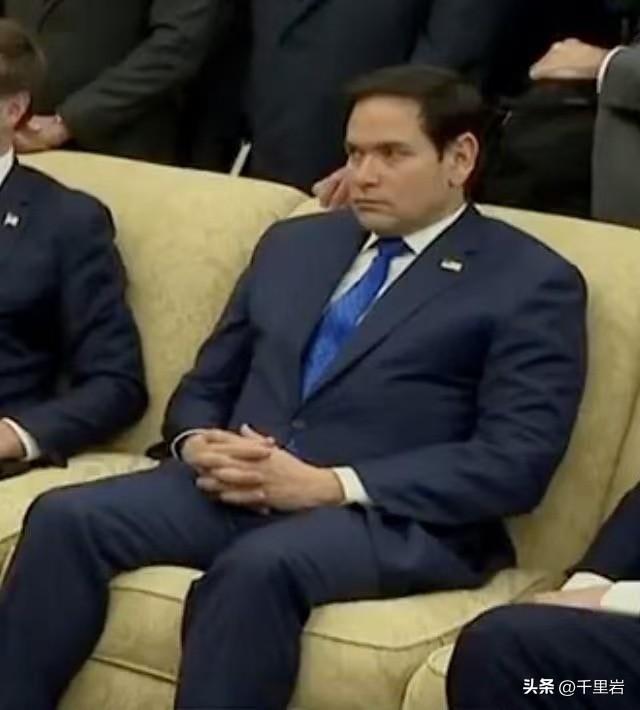 老川普御赐的皮鞋再不合脚也得穿。卢比奥确实是个狠人……
最近也不知道为什么老川普