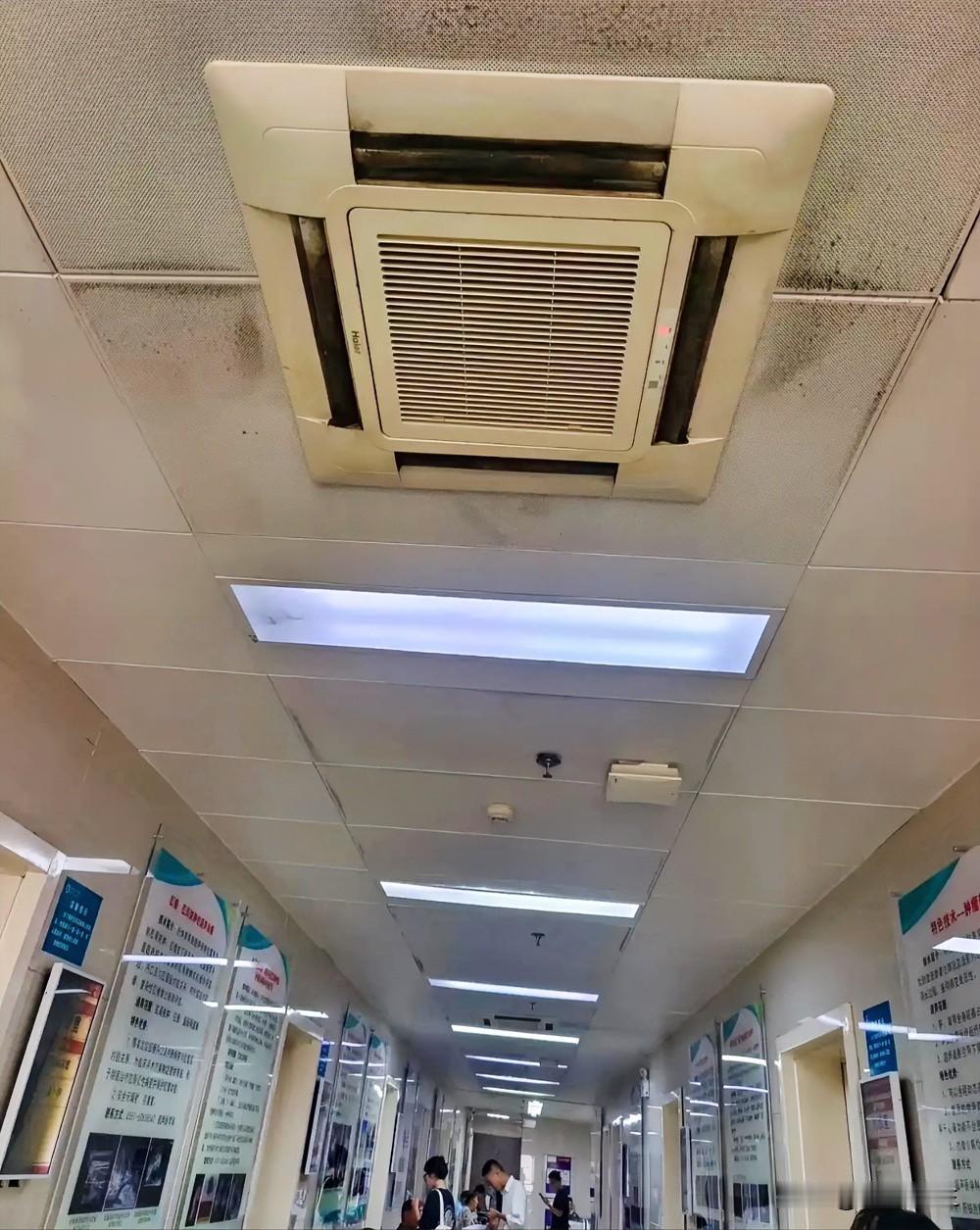 医院关空调！

江西上饶这家医院的操作实在离谱，为了省电落实“过紧日子”，下午五
