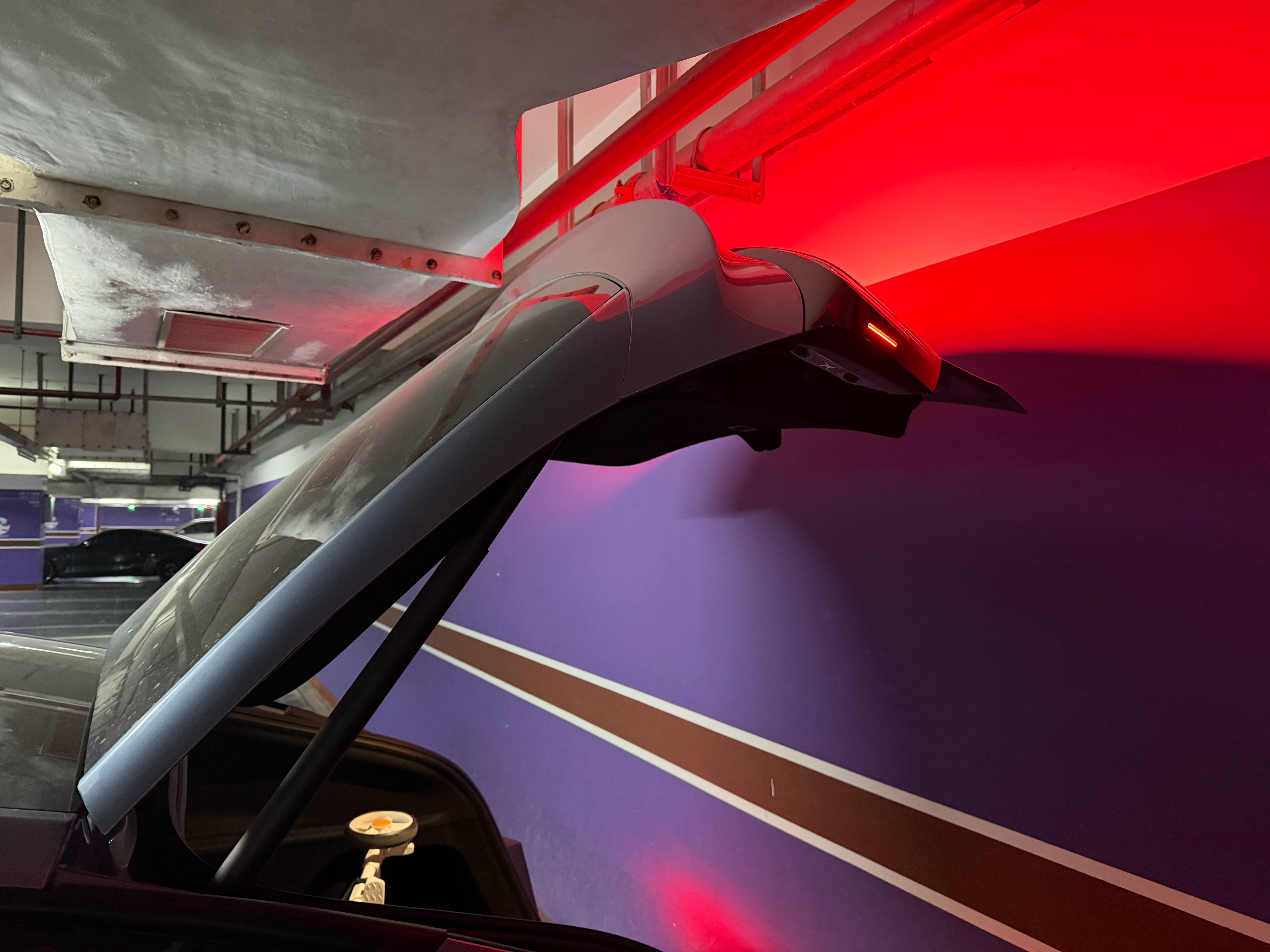 真的刺激，就差一点点🤏🏻后备箱就撞到了……我已经撞过几次了，防不胜防，话说现