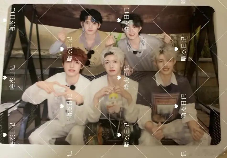 TOP团款搪胶娃娃的卡 