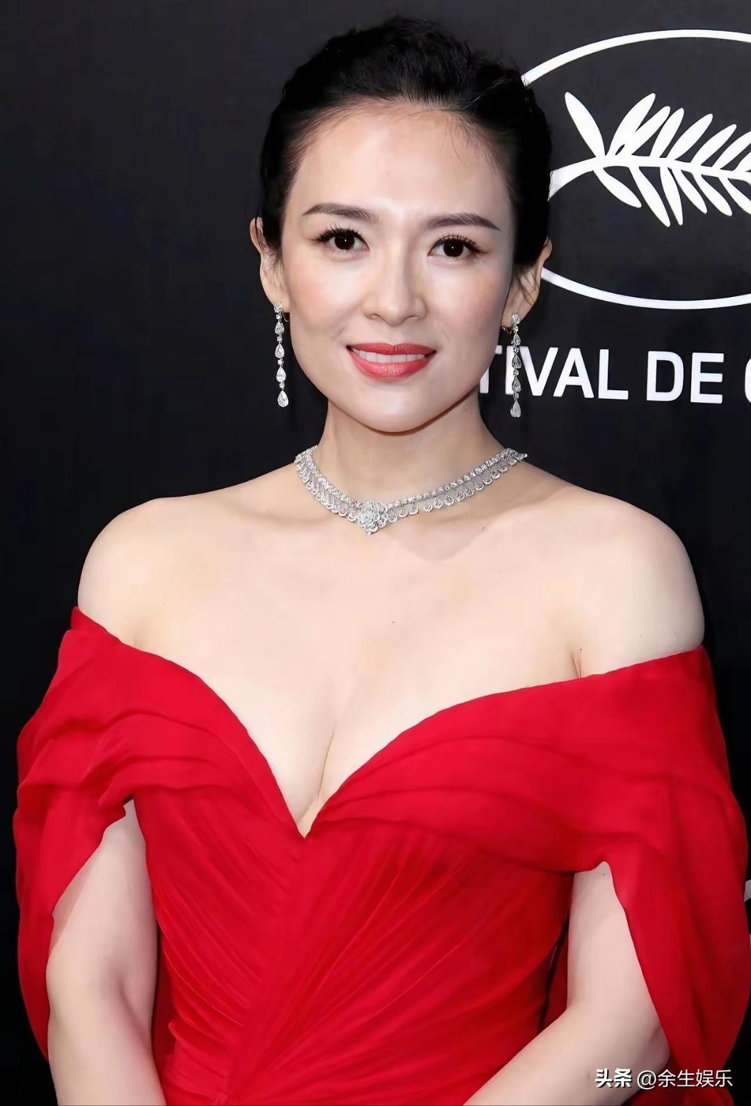 章子怡宝刀未老，依旧很美