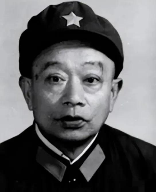 无名无姓的少尉：炊事员“哑巴同志”的无声长征路
 
1955年，唯一被授衔的炊事