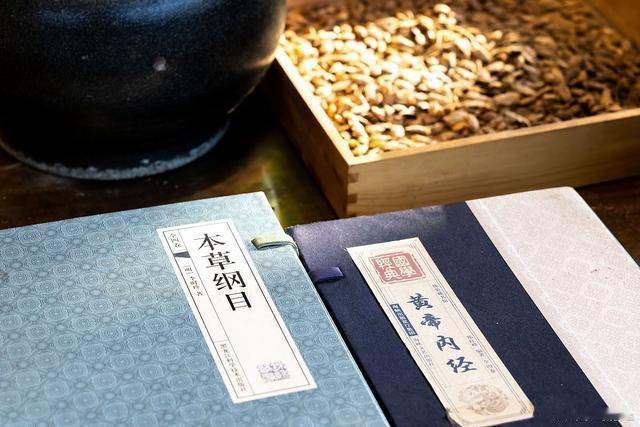 很多人问我，想学中医，怎么找到一个靠谱的老师。
我的感受，大多数医生，完成本职的