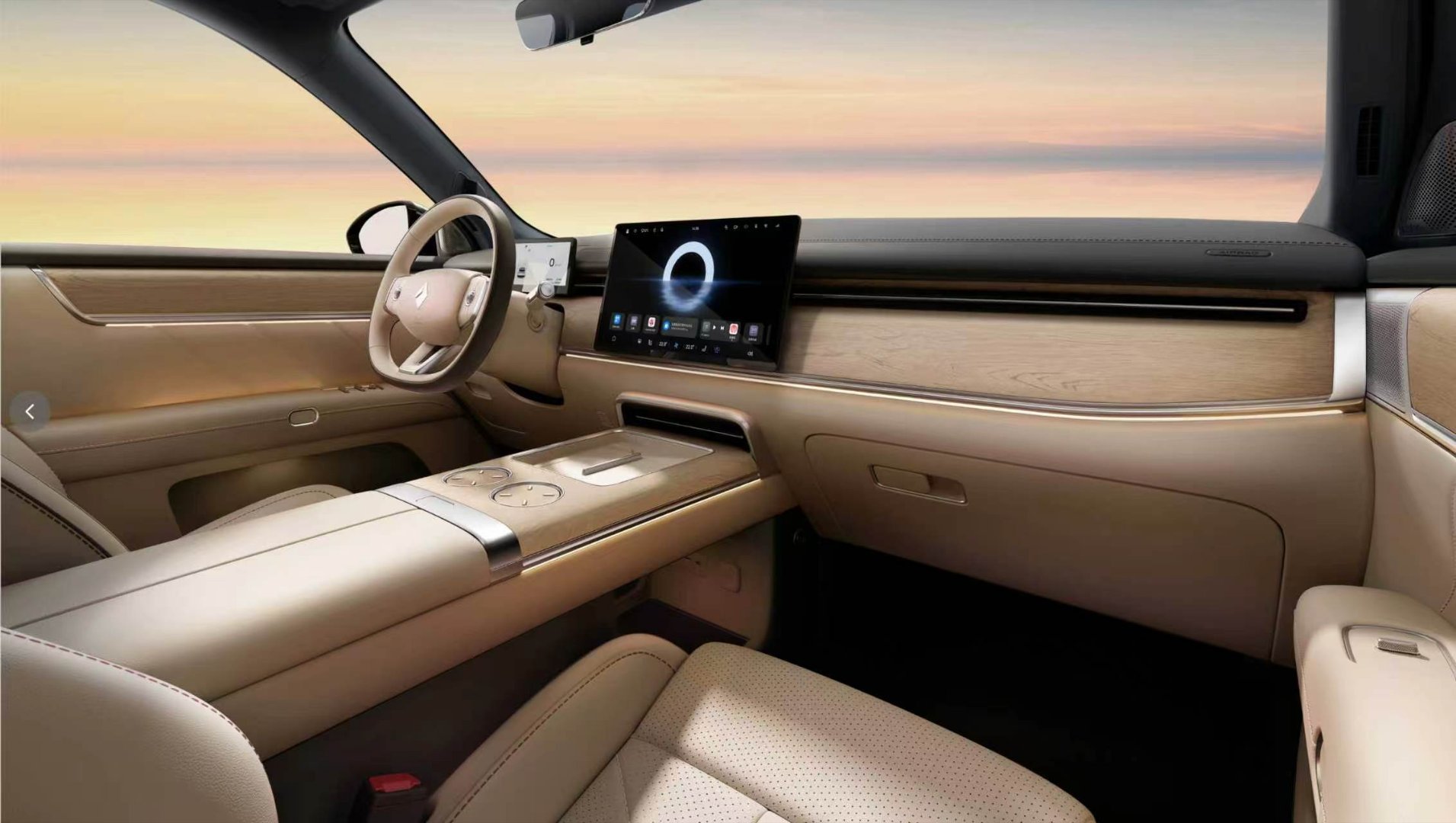 全系标配华为乾崑智驾与鸿蒙座舱同级唯一华为乾崑全家桶全尺寸大六座SUV搭载华为乾