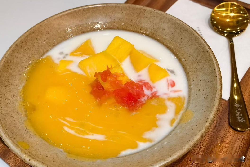 不能遵守承诺的男人不能要。一男子和老婆结婚6年，现在老婆发现他在外面找洗脚妹，坚