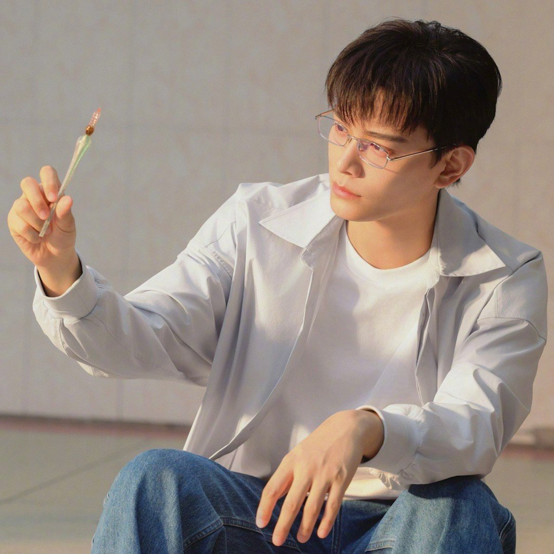 浮舟造型 浮舟大大的造型🈶️，玉溪现代装好帅 