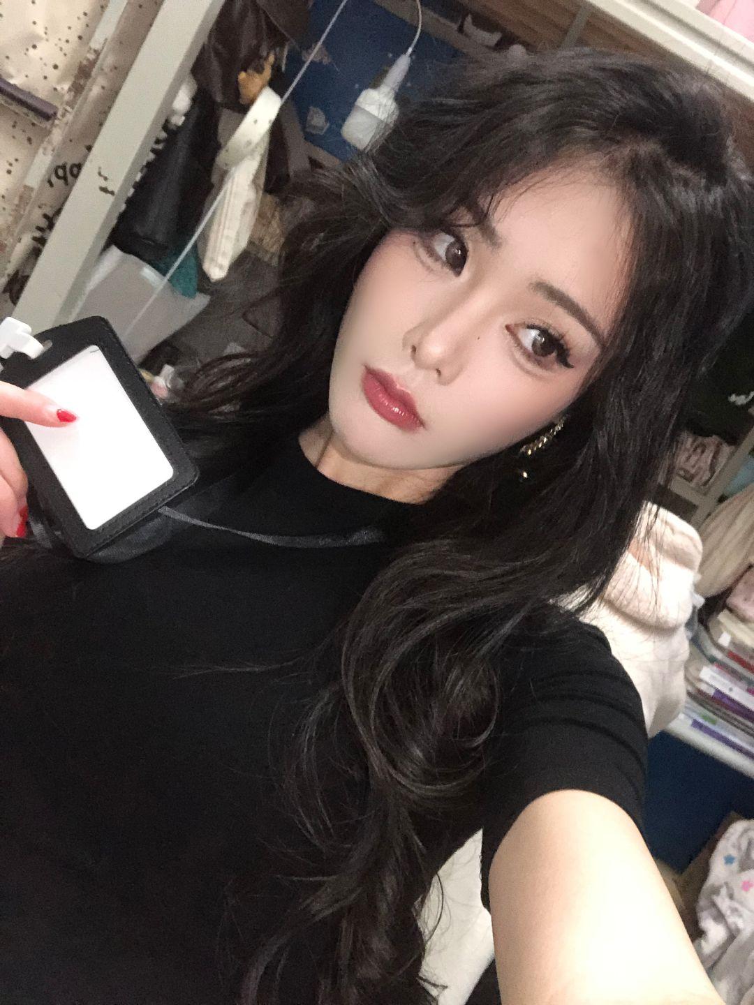 幸福你妈 要不是你一开始装深情 我把俩眼珠子扣了也看不上你