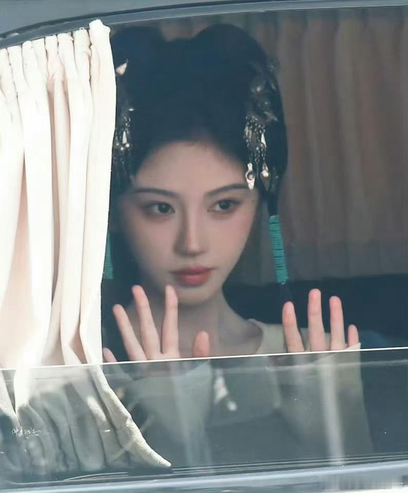 两个妙脆角哈哈哈哈哈鞠婧祎万花世界苏绿夏