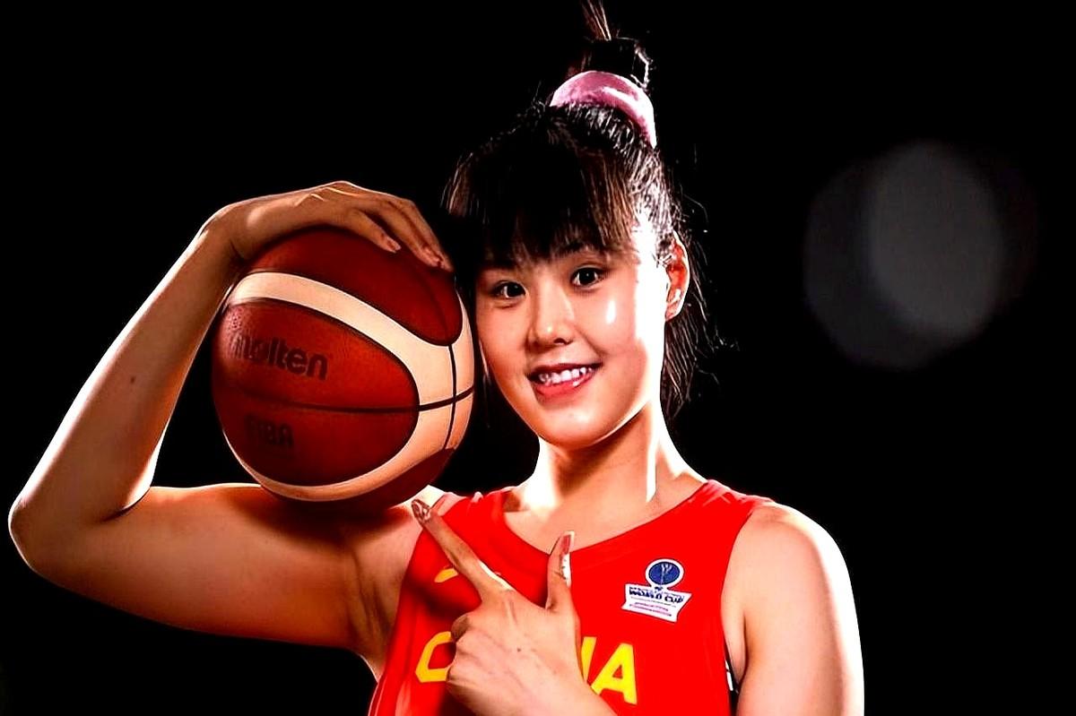 一场21分，下一场2分，李月汝的状态断崖式下滑，到底发生了什么？

看直播都明显