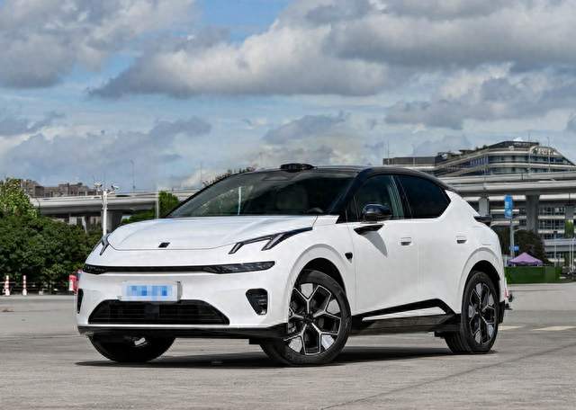 15万买纯电SUV，领克20、深蓝S05、零跑C10怎么选？