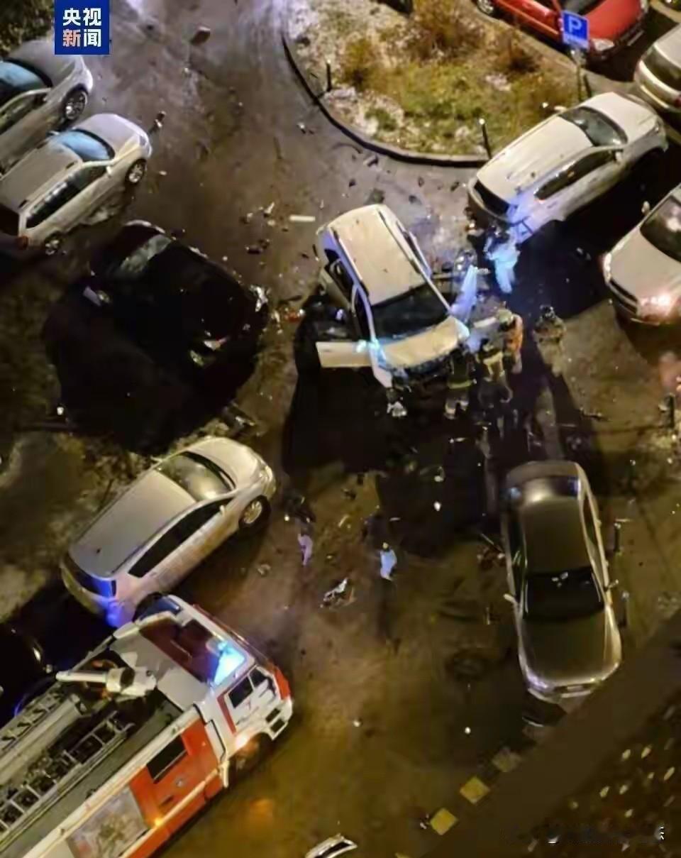 谁干的？俄罗斯一中将在莫斯科被斩首，乌克兰沉默，西方失声。

2025年12月2