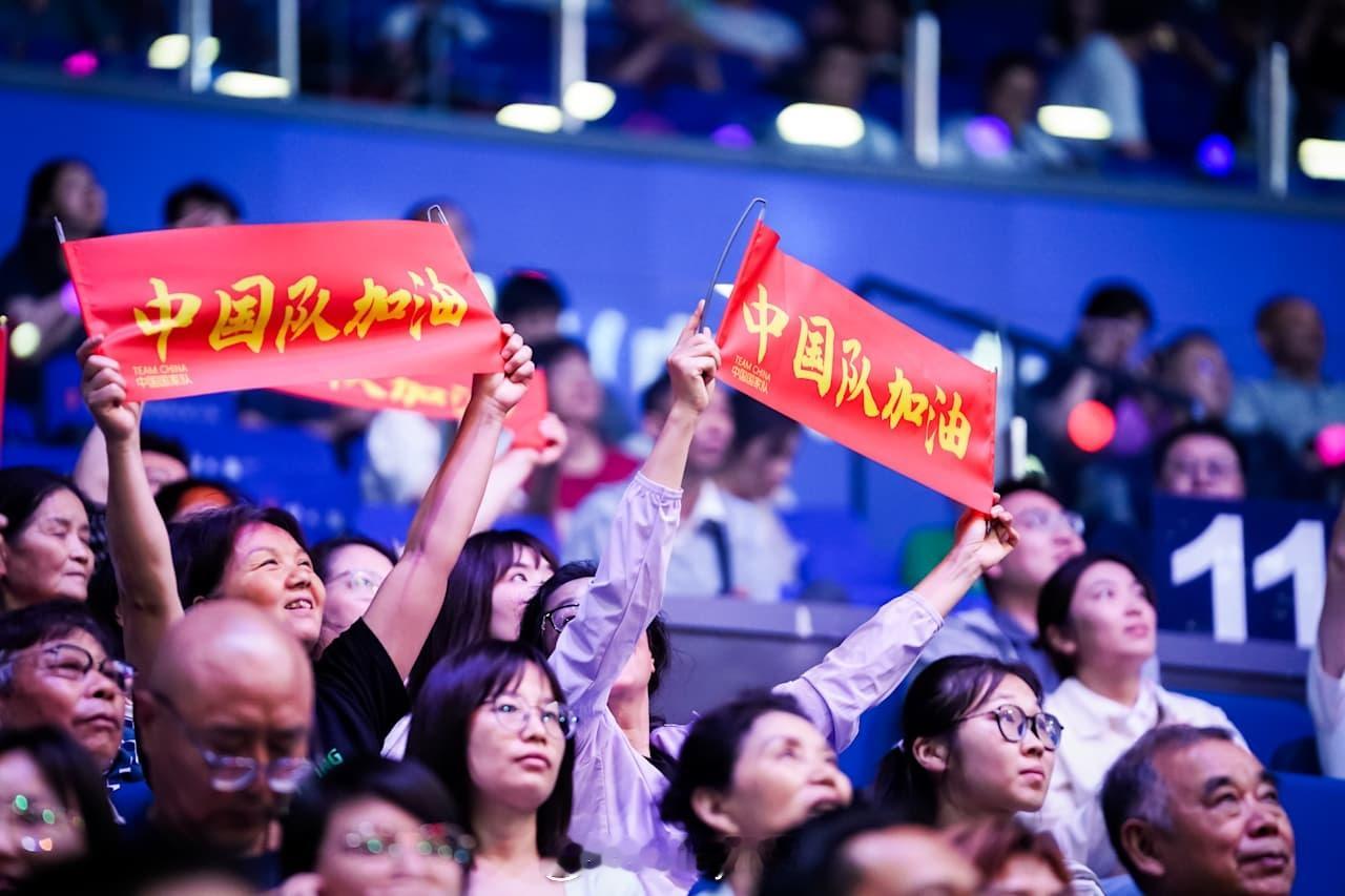 我能查到历史交手记录，自从2013年以来双方交手6次（除本次），中国女排全部4局