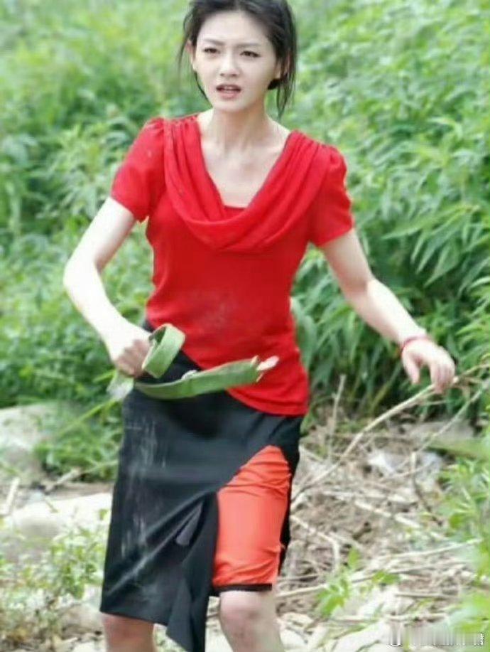 大S年轻时美貌出众，早早与汪小菲步入婚姻殿堂。  