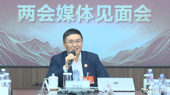 建议将8小时工作制缩短为7小时别管7小时了，先把8小时落实吧！再不行，落实劳动法