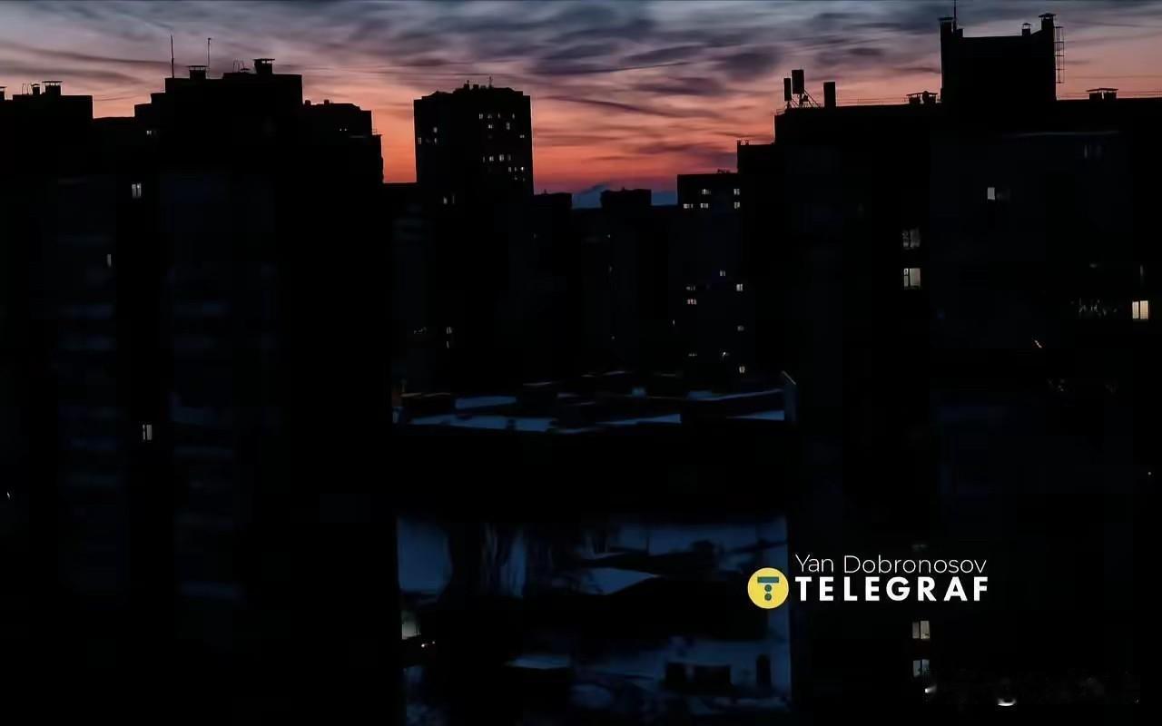 俄军持续不断地对乌克兰能源基础设施的大规模攻击和重点攻击在不断显现出效果。

乌