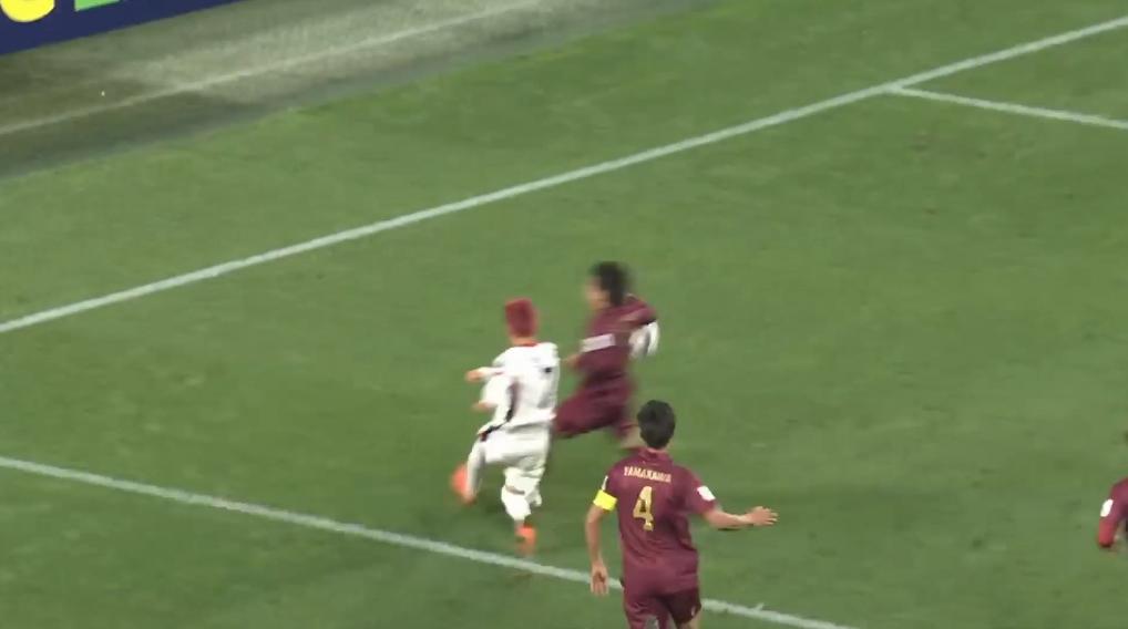 韦世豪造点，费利佩梅开二度！反超：成都蓉城在客场领先神户胜利船。
比赛进行到第7