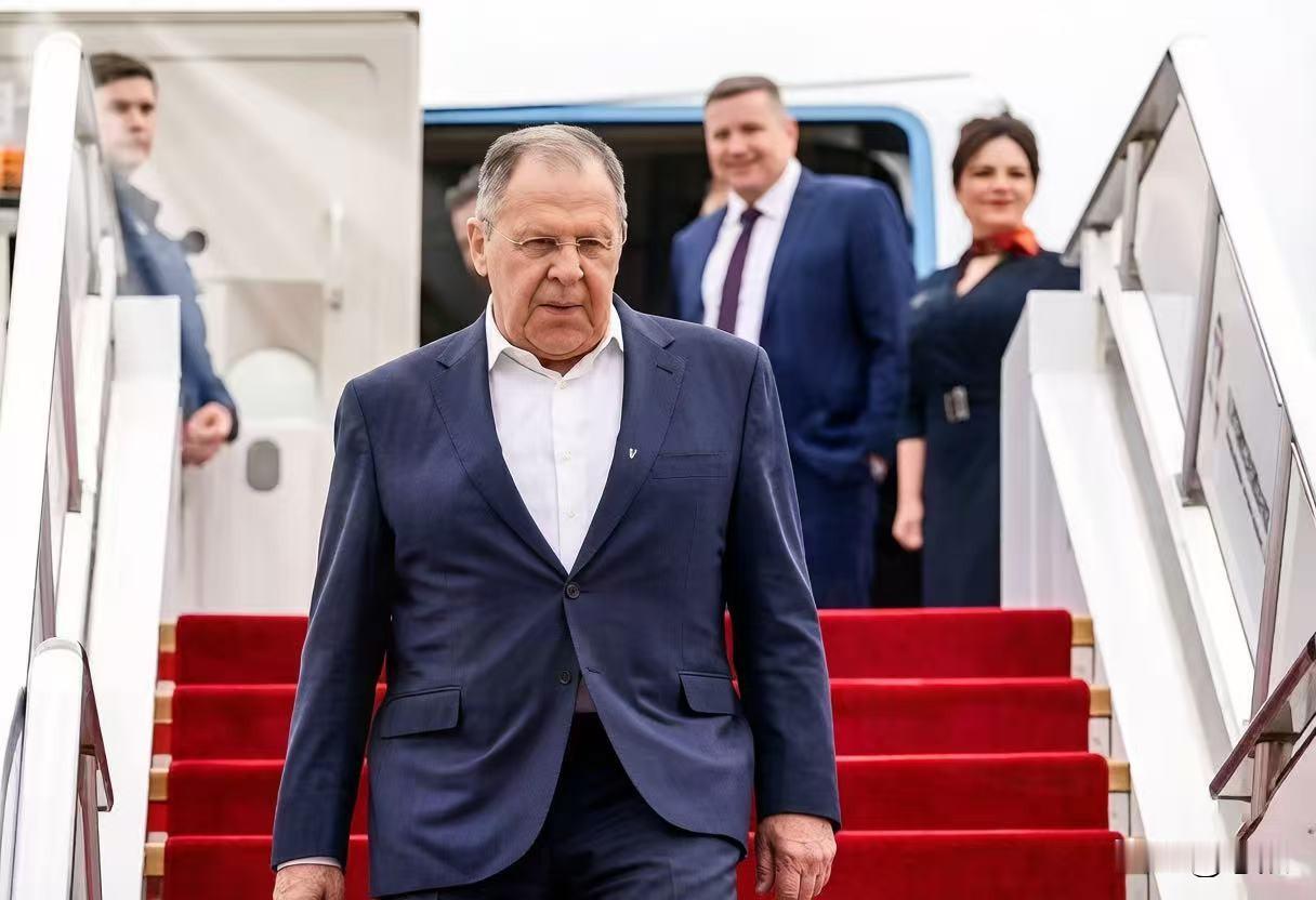 俄罗斯外长拉夫罗夫抵达北京！

俄罗斯外长拉夫罗夫于2026年4月14日至15日