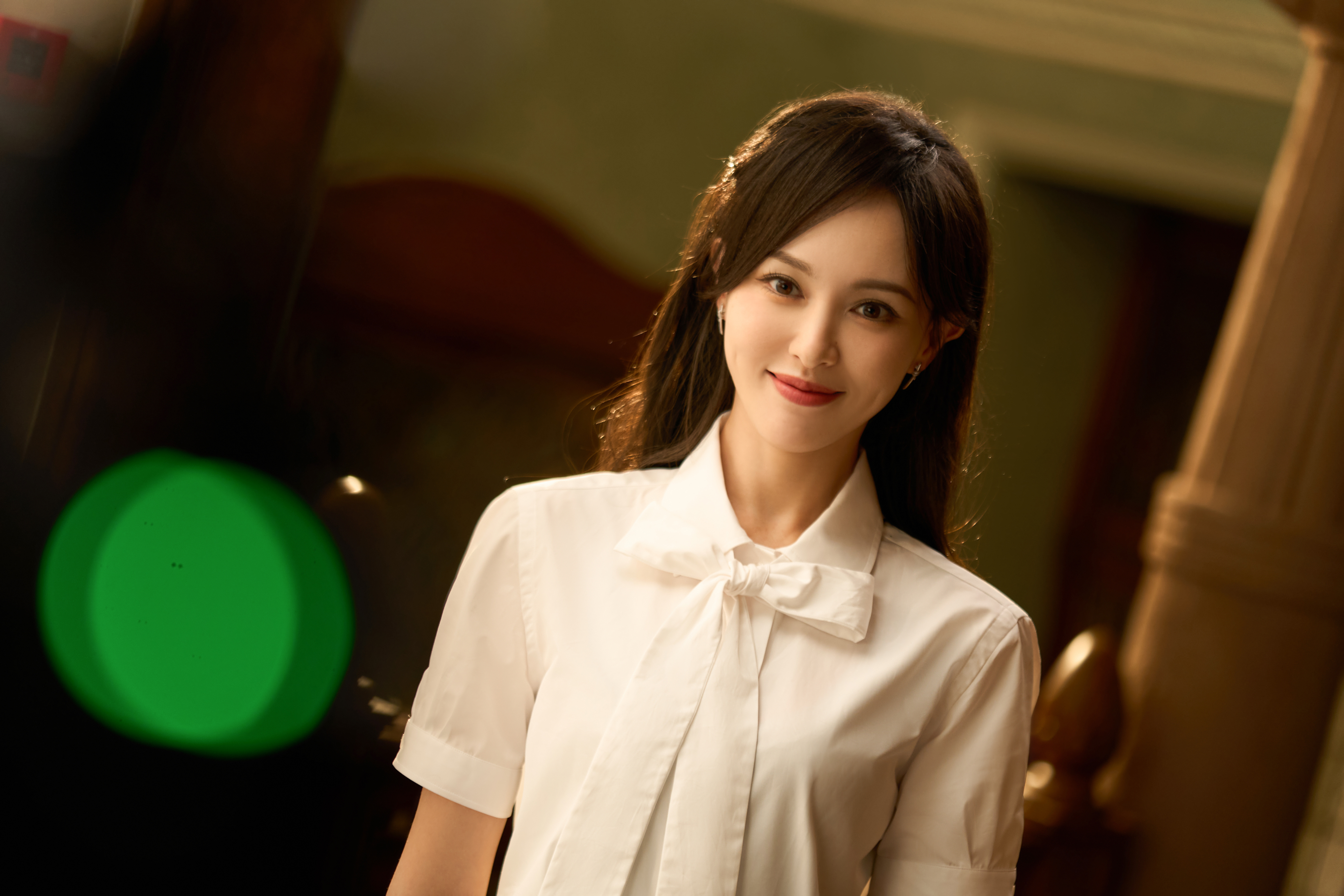 #唐嫣[超话]# 青春之路上充满着热情洋溢的心与永不停歇的脚步❤️👣 #五四特