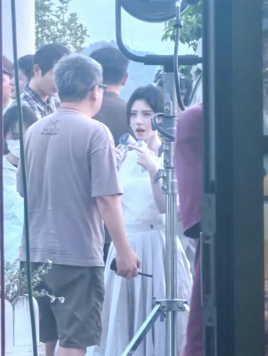 好喜欢这套（cr🍠鞠婧祎细高跟