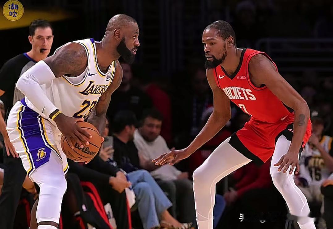 明日湖火大战看点十足
首先第一点就是曾经联盟大小王的对决
这真的是看一场少一场了