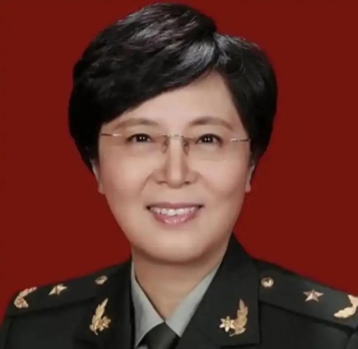 1988年，浙大教授23岁的女儿被保送清华。在旅游途中，她爱上35岁的酒厂工人，