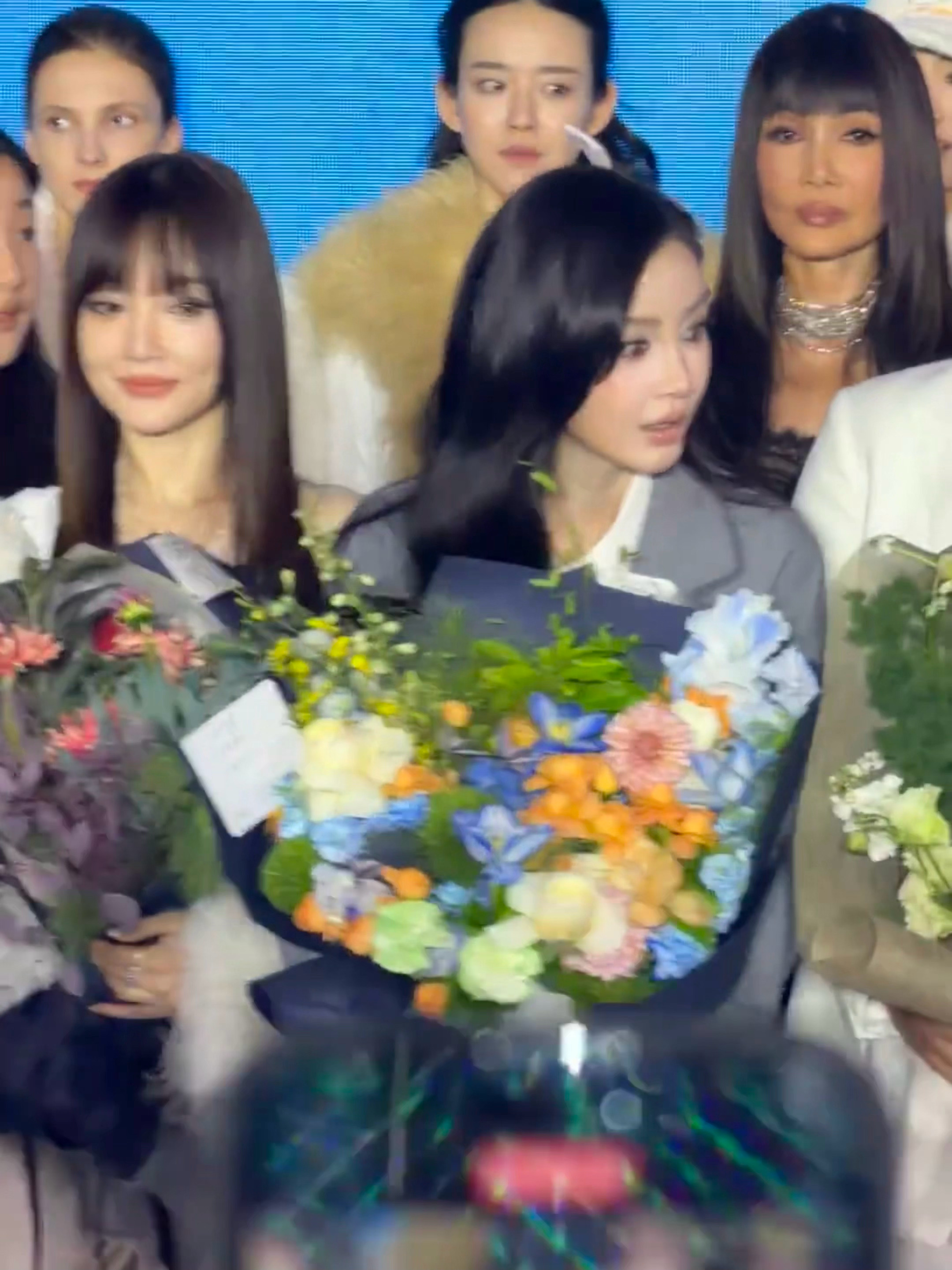 💐