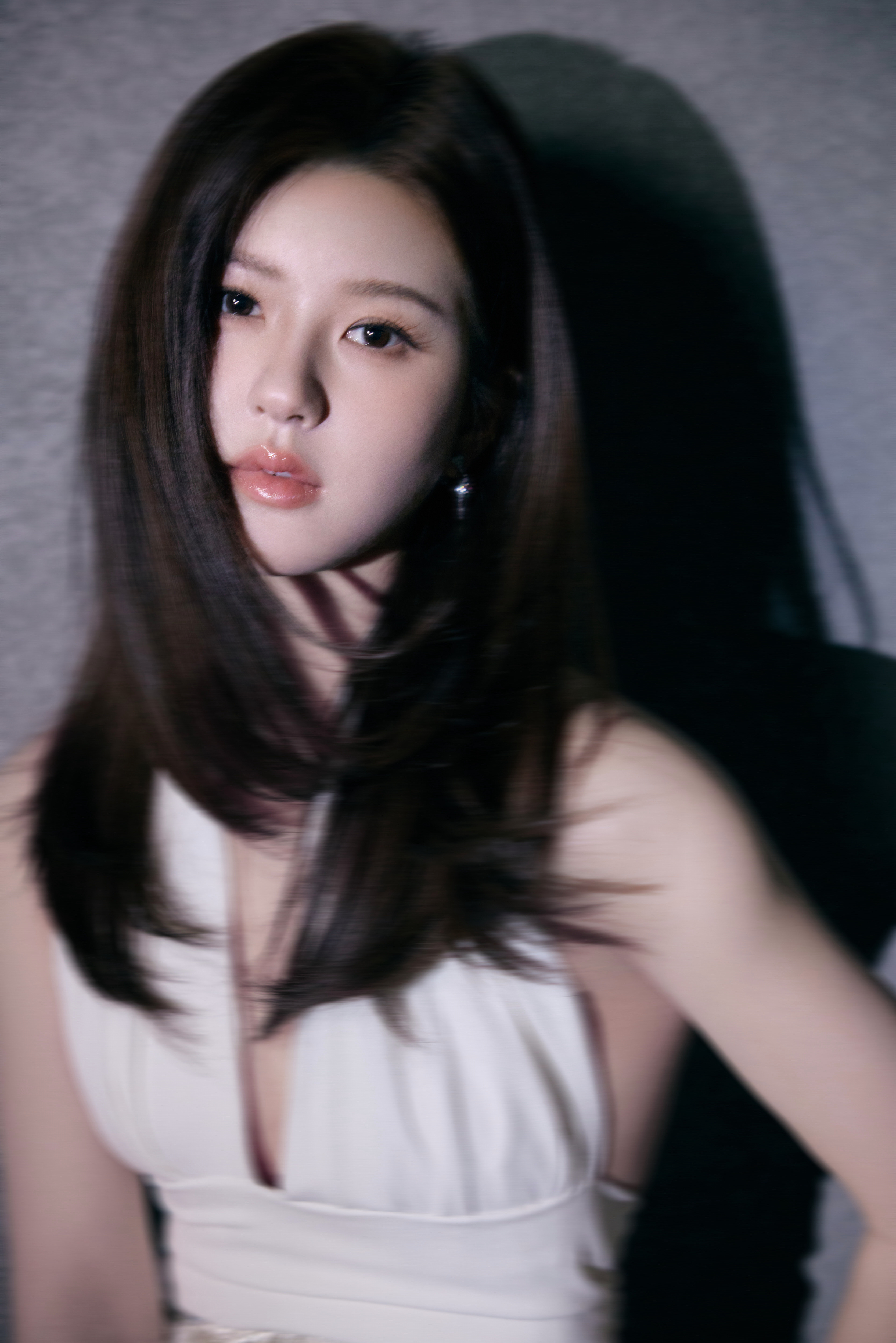 赵露思，柔美的白裙子 ​​​