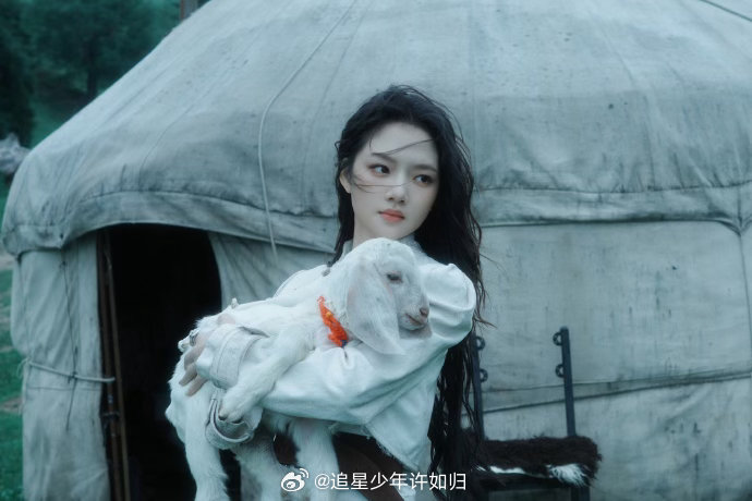 任敏希望下次碰到太阳 任敏希望下次碰到太阳的时候，应该是想站在光里什么都不想。阳